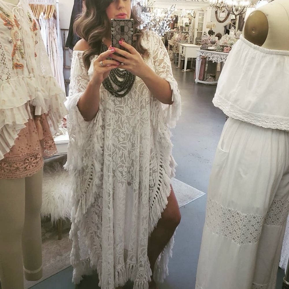 White Lace Fringe Kimono